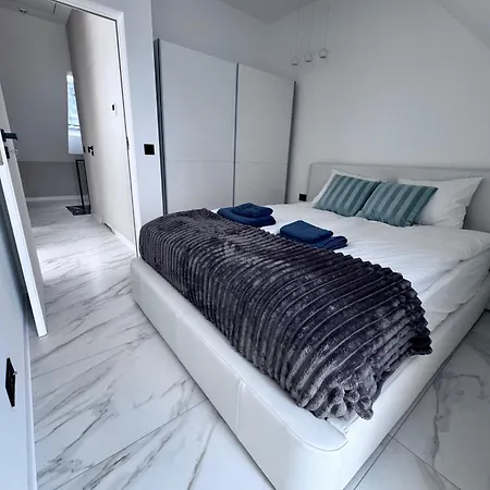 בית נופש Marina Premium Haus *